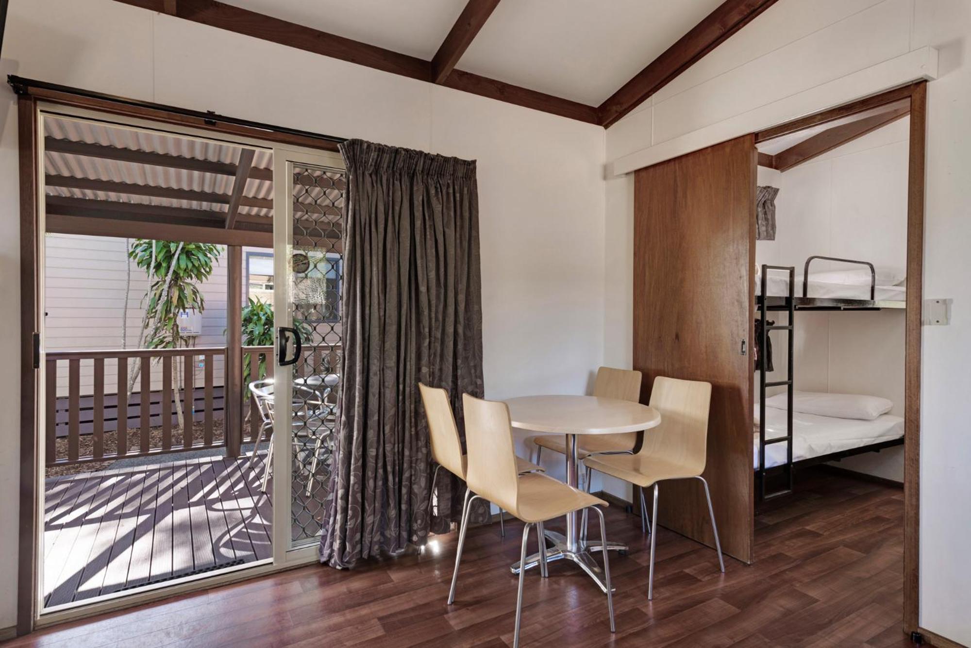 Discovery Parks - Emerald Beach Room photo